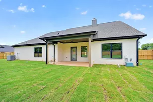 301 Grace Ln, Athens, TX 75751 - Photo 32