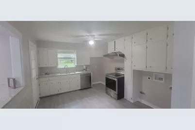 716 N Cummings Drive, Alvarado, TX 76009 - Photo 2