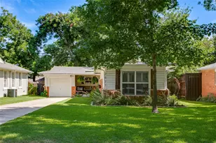 2627 W 10th St, Dallas, TX 75211 - Photo 2