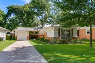 2627 W 10th St, Dallas, TX 75211 - Photo 2