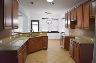 425 Crown Oaks Dr, Fort Worth, TX 76131 - Photo 14