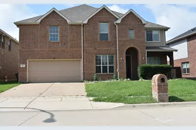425 Crown Oaks Drive, Fort Worth, TX 76131 - Photo 1