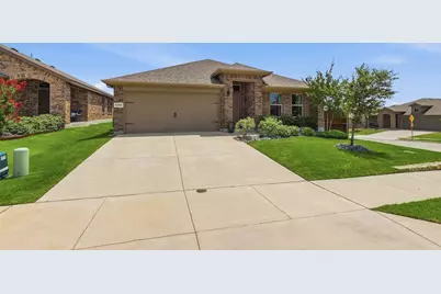 9200 Desertrock Road, Fort Worth, TX 76131 - Photo 4