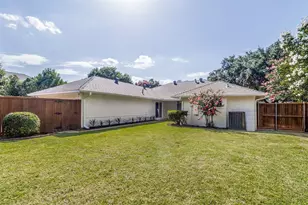 7122 Winedale Dr, Dallas, TX 75231 - Photo 38