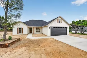 115 Hill Shadow Ln, Whitney, TX 76692 - Photo 1