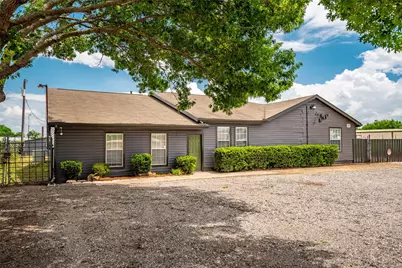 401 W Simonds Road, Seagoville, TX 75159 - Photo 2