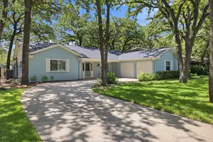 3022 Woodford Dr, Arlington, TX 76013 - Photo 2