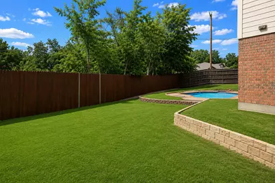 8533 Castle Creek Road, North Richland Hills, TX 76182 - Photo 28