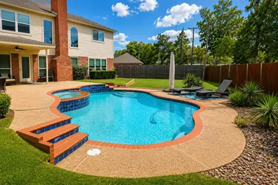 8533 Castle Creek Road, North Richland Hills, TX 76182 - Photo 18