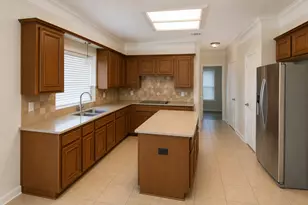 8533 Castle Creek Rd, North Richland Hills, TX 76182 - Photo 14