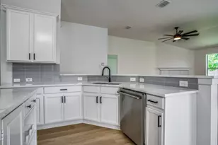 2820 Enchanted Eve Dr, Little Elm, TX 75068 - Photo 10