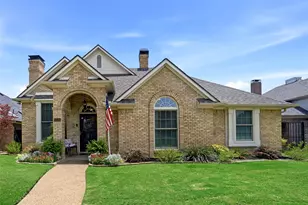 1000 Murl Dr, Irving, TX 75062 - Photo 2