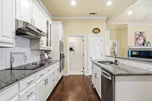 1000 Murl Dr, Irving, TX 75062 - Photo 14