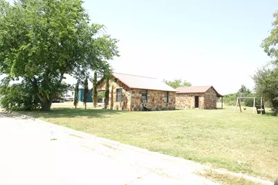 1006 S Bluffton, San Saba, TX 76877 - Photo 1