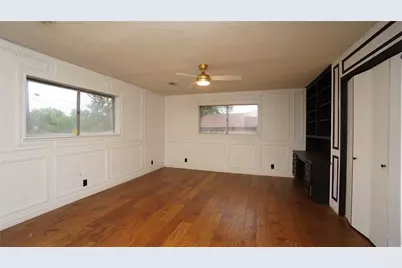 606 Queens Road, Denison, TX 75020 - Photo 18