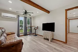 285 Sioux Dr, Gordonville, TX 76245 - Photo 6