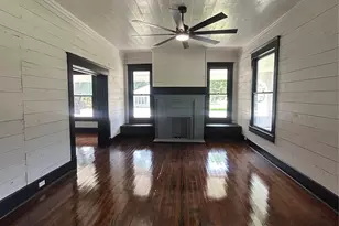 402 E Navasota St, Groesbeck, TX 76642 - Photo 16