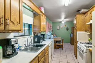 410 W Pine St, Edgewood, TX 75117 - Photo 14