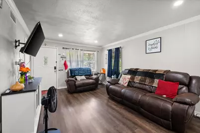 555 W Main Street, Lancaster, TX 75146 - Photo 6