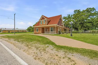 207 N Fisher, Gorman, TX 76454 - Photo 2