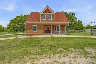 207 N Fisher, Gorman, TX 76454 - Photo 2