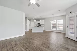 304 Paloma St, Weatherford, TX 76087 - Photo 2