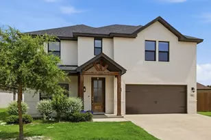 304 Paloma St, Weatherford, TX 76087 - Photo 1
