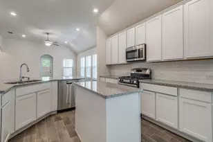 4322 Cibolo Crk Trl, Celina, TX 75078 - Photo 2