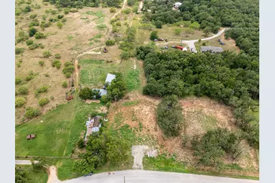 709 County Road 3355, Paradise, TX 76023 - Photo 14