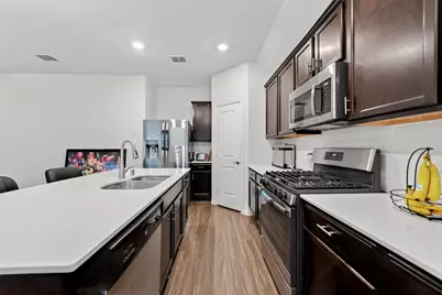 705 Pearl Way, Arlington, TX 76002 - Photo 8