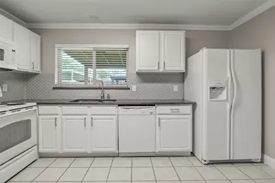2223 Lockwood Drive, Carrollton, TX 75007 - Photo 12