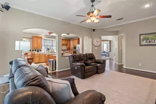 3625 Cimarron Dr, Carrollton, TX 75007 - Photo 10