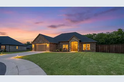 533 Limestone Circle, Mabank, TX 75147 - Photo 1