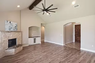608 Donna Cir, Granbury, TX 76049 - Photo 18