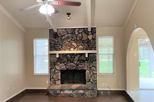 2310 Dartmouth Dr, Arlington, TX 76015 - Photo 6