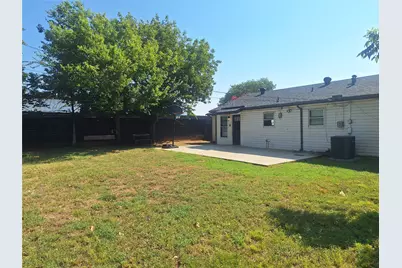 1225 Harrison Lane, Hurst, TX 76053 - Photo 24