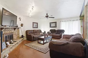 6941 Glendale Dr, North Richland Hills, TX 76182 - Photo 4