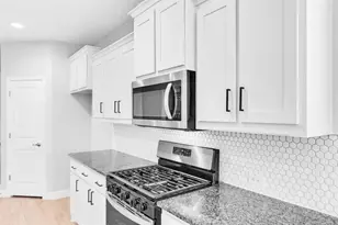 11057 Temple Gdns Trl, Fort Worth, TX 76052 - Photo 8
