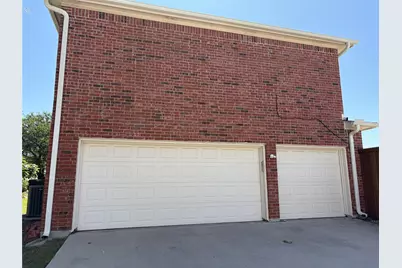 1001 Meadow Creek Drive, Allen, TX 75002 - Photo 2