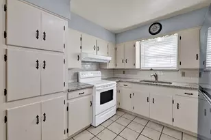 2203 Granada Dr, Irving, TX 75060 - Photo 10