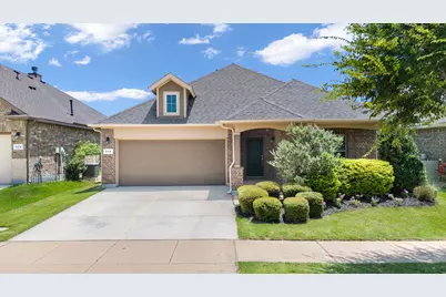 916 Hawks Way, Argyle, TX 76226 - Photo 1