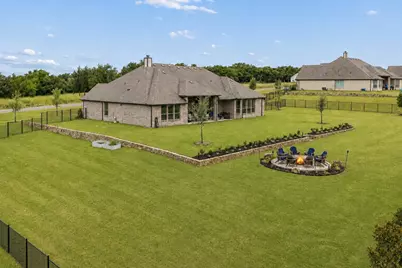 215 Cooper Lane, Van Alstyne, TX 75495 - Photo 2