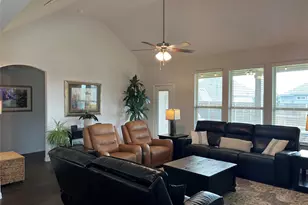 4145 Kyle's Landing Dr, Hickory Creek, TX 75065 - Photo 10