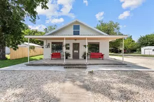 1003 W 5th St, Clifton, TX 76634 - Photo 1