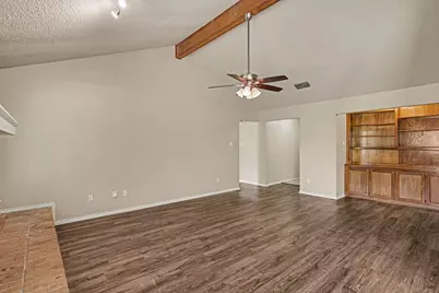 2608 Green Ridge Street, Fort Worth, TX 76133 - Photo 4