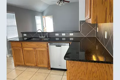18 Kramer Court, Sanger, TX 76266 - Photo 10