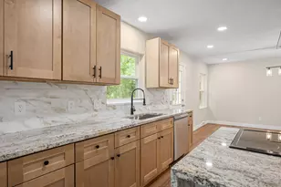 9795 Twin Creek Cir, Dallas, TX 75228 - Photo 12