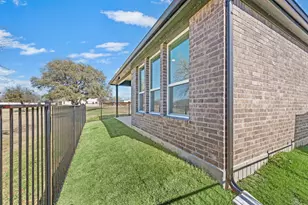 12267 Ross Calhoun Dr, Fort Worth, TX 76179 - Photo 36