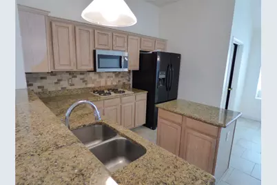 3904 Valez Drive, Carrollton, TX 75007 - Photo 12