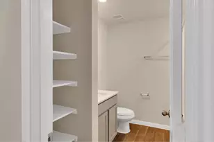 3681 Zenith Dr, Grand Prairie, TX 75052 - Photo 14